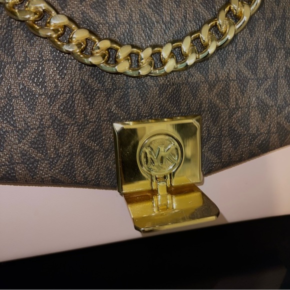 Michael Kors Crossbody monogrammed two tone bag - Picture 6 of 10